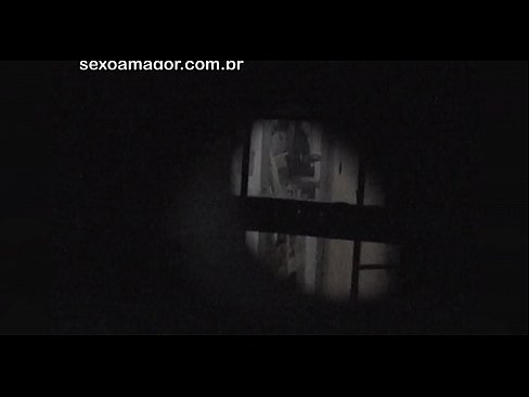❤️ Lourinho é secretamente filmado por um voyeur de bairro escondido atrás de tijolos ocos ️❌ Porno real em porno pt-br.liporno.ru ❤